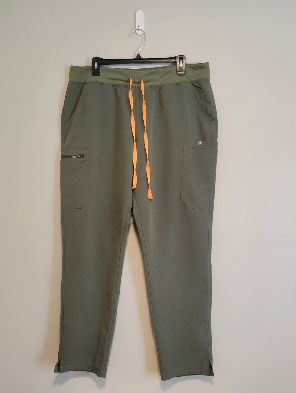 Figs Technical Collection Olive Green with Orange Drawstring Scrub Pants Size XL